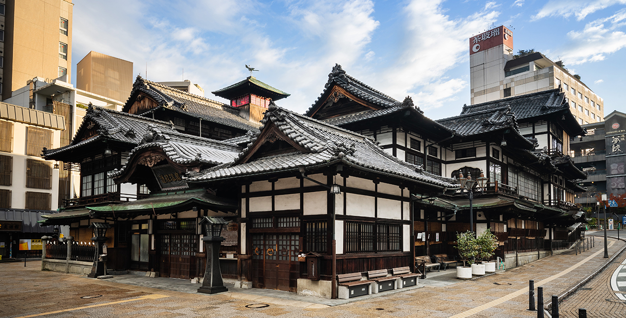 道後温泉本館